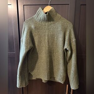 Abercrombie & Fitch Olive Mock Neck Sweater XXS |Cozy Ribbed Knit Fall Essential